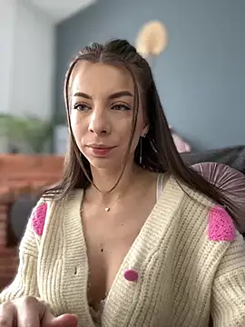 Mia Ethan online show from 30, 1, 2025