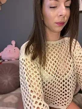 Mia Ethan online show from 11, 3, 2025