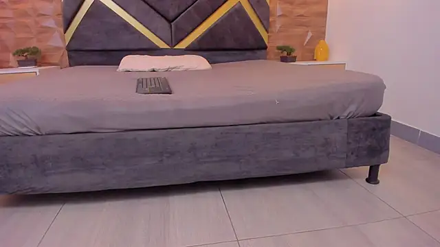 Alahia Dangelo online show from 20, 2, 2025