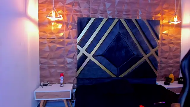 Alahia Dangelo online show from 29, 9, 2025