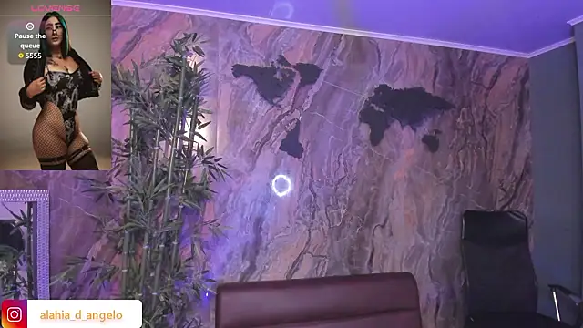 Snapshot of Alahia_Dangelo chatting on 5, 2, 2026 Alahia Dangelo online show from 5, 2, 2026