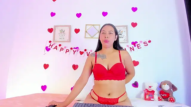 Snapshot of EmmaRogers chatting on 14, 2, 2025 EmmaRogers online show from 14, 2, 2025