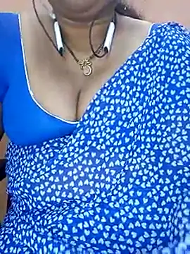 Snapshot of Sexy-Telugunayana2 chatting on 18, 2, 2025 Sexy-Telugunayana2 online show from 18, 2, 2025