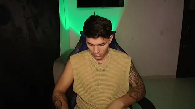 Aangelhot online show from 3, 1, 2025