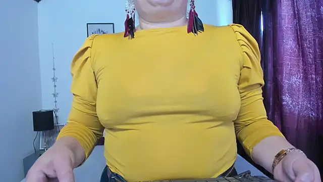 Snapshot of MonyCassius chatting on 2, 6, 2026 MonyCassius online show from 2, 6, 2026