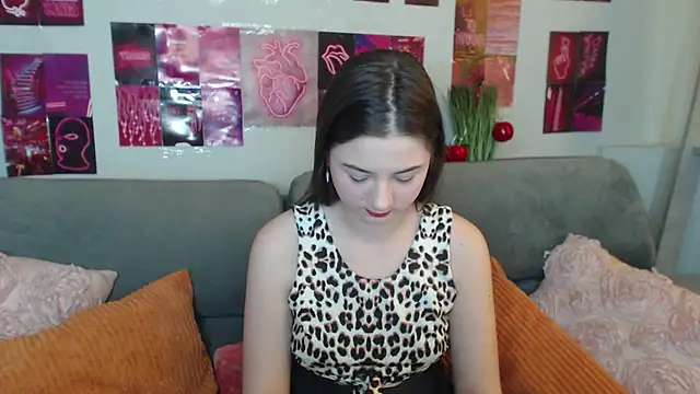 Snapshot of MilanaRoza chatting on 3, 5, 2026 MilanaRoza online show from 3, 5, 2026