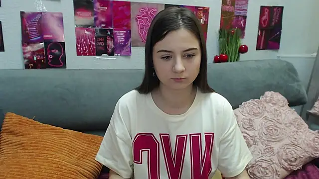 Snapshot of MilanaRoza chatting on 22, 5, 2026 MilanaRoza online show from 22, 5, 2026