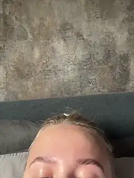 Ms DaisyRose28 online show from 7, 3, 2025