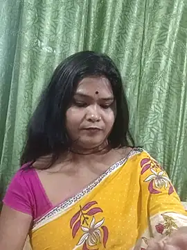 Snapshot of yoursweety09 chatting on 22, 12, 2025 yoursweety09 online show from 22, 12, 2025