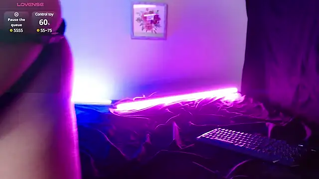 aliciarobinsXXX online show from 4, 3, 2025