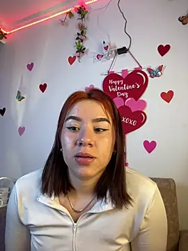 Snapshot of Im_Valen_Cute chatting on 8, 2, 2025 Im Valen Cute online show from 8, 2, 2025