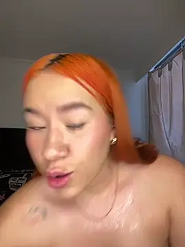 Snapshot of Im_Valen_Cute chatting on 6, 3, 2025 Im Valen Cute online show from 6, 3, 2025