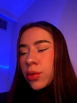 Im Valen Cute online show from 25, 10, 2025