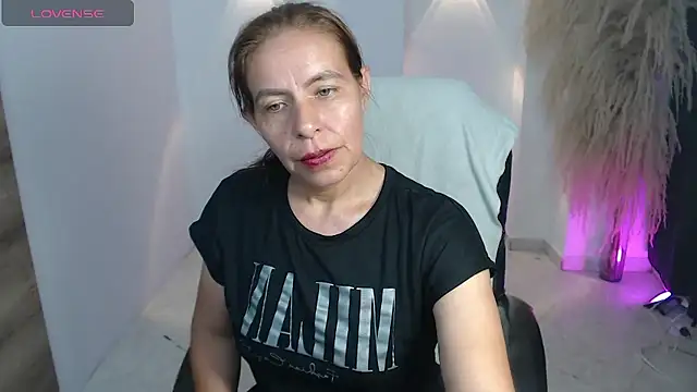 Milf karlye online show from 9, 1, 2026