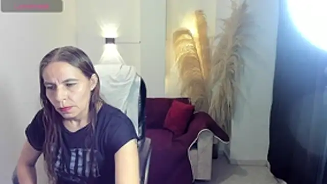 Milf karlye online show from 12, 6, 2026