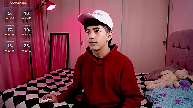 teobowny  online show from 3, 1, 2025