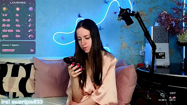 Snapshot of Anal_Girl_ chatting on 11, 1, 2025 Anal Girl online show from 11, 1, 2025