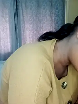 Snapshot of Luciouslips00 chatting on 24, 11, 2025 Luciouslips00 online show from 24, 11, 2025