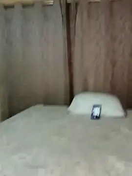 Snapshot of Luciouslips00 chatting on 1, 12, 2025 Luciouslips00 online show from 1, 12, 2025