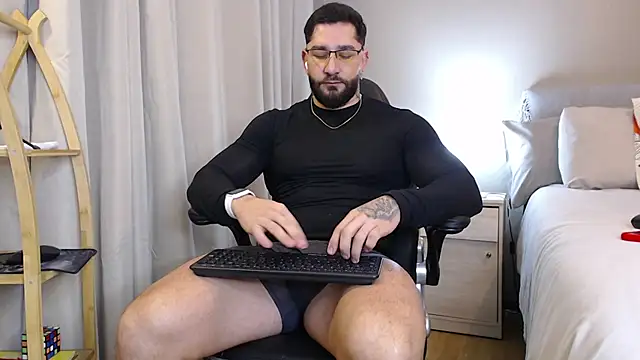 Snapshot of jonhklleyn chatting on 20, 7, 2026 jonhklleyn online show from 20, 7, 2026