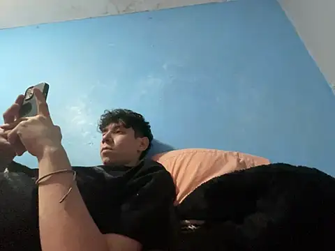 Omaaaaaaa00001 online show from 12, 2, 2025