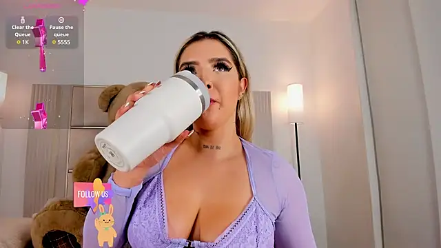 Snapshot of saraamiller_ chatting on 22, 2, 2025 saraamiller online show from 22, 2, 2025