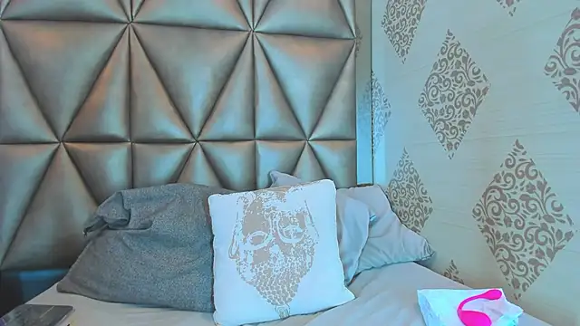 Corina Taylor  online show from 7, 1, 2026