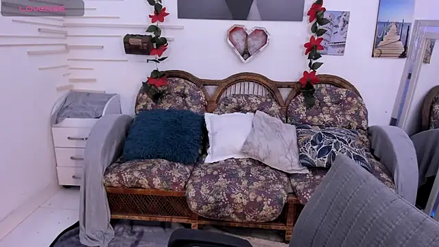 alinabozz1 online show from 27, 12, 2024