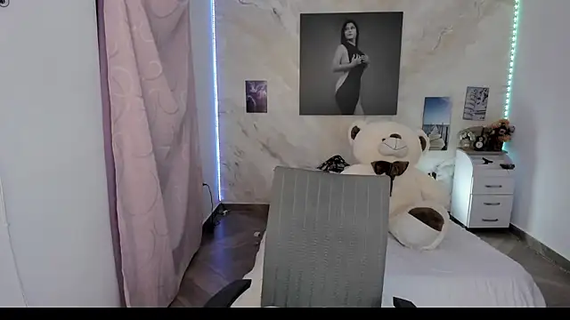 alinabozz1 online show from 11, 4, 2026