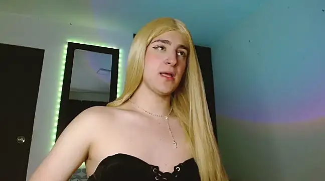 Triana Damelio online show from 7, 2, 2025