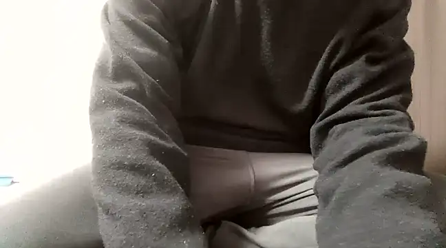 YU-KI00 online show from 8, 3, 2025