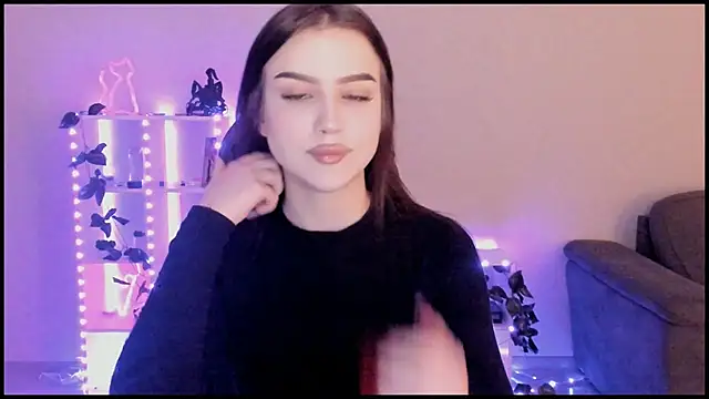 Snapshot of Melanie_N chatting on 11, 12, 2024 Melanie N online show from 11, 12, 2024