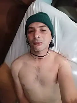 Snapshot of frank32love chatting on 25, 7, 2026 frank32love online show from 25, 7, 2026