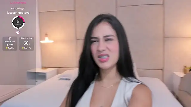 Amiirra  online show from 4, 1, 2025