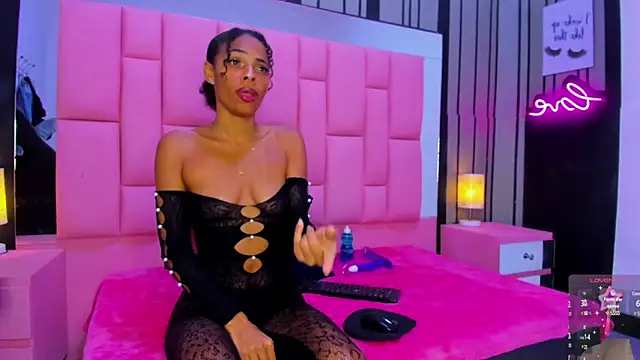 Snapshot of Brithanyslim chatting on 27, 12, 2024 Brithanyslim online show from 27, 12, 2024