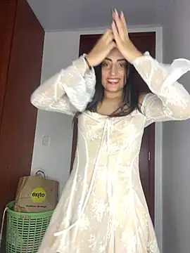 EmySofia online show from 9, 7, 2026