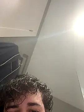 Snapshot of Your_femboy24 chatting on 4, 10, 2025 Your femboy24 online show from 4, 10, 2025