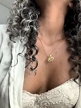 Amaliu  online show from 21, 2, 2025