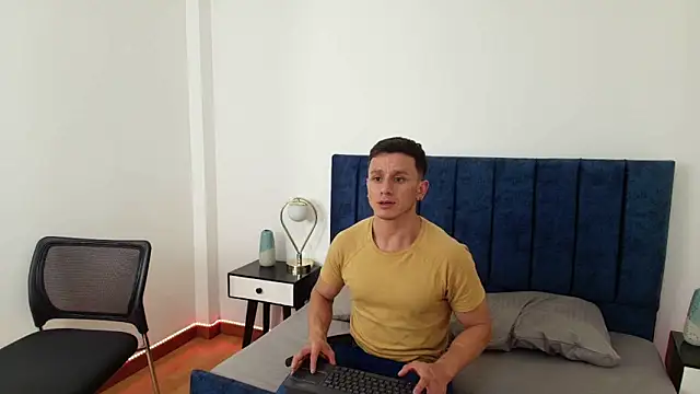 Andrewfalcon online show from 13, 3, 2025