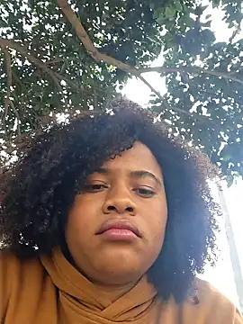 Snapshot of DANIELA_MICHEL chatting on 17, 2, 2025 DANIELA MICHEL online show from 17, 2, 2025