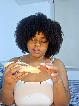 Snapshot of DANIELA_MICHEL chatting on 16, 3, 2025 DANIELA MICHEL online show from 16, 3, 2025