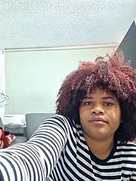 Snapshot of DANIELA_MICHEL chatting on 29, 9, 2025 DANIELA MICHEL online show from 29, 9, 2025