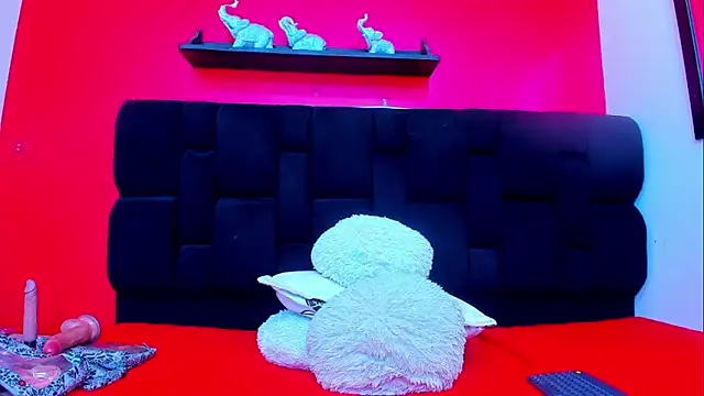 Snapshot of Leah_Gomed chatting on 13, 1, 2025 Leah Gomed online show from 13, 1, 2025