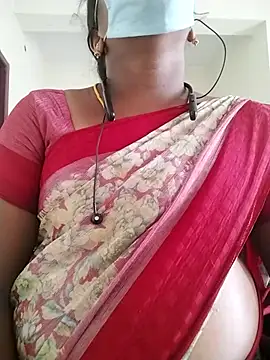Snapshot of Preethytamilsexy chatting on 17, 7, 2026 Preethytamilsexy online show from 17, 7, 2026