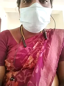 Snapshot of Preethytamilsexy chatting on 20, 7, 2026 Preethytamilsexy online show from 20, 7, 2026