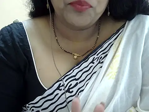Snapshot of Riya_riyaa chatting on 7, 10, 2025 Riya riyaa online show from 7, 10, 2025