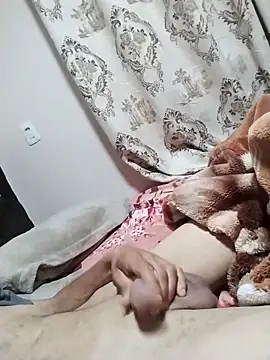 Snapshot of uelytom chatting on 3, 12, 2025 uelytom online show from 3, 12, 2025