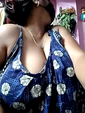 Snapshot of BERRY_00 chatting on 6, 4, 2026 BERRY 00 online show from 6, 4, 2026