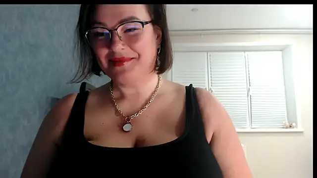 Nora Star online show from 10, 4, 2026