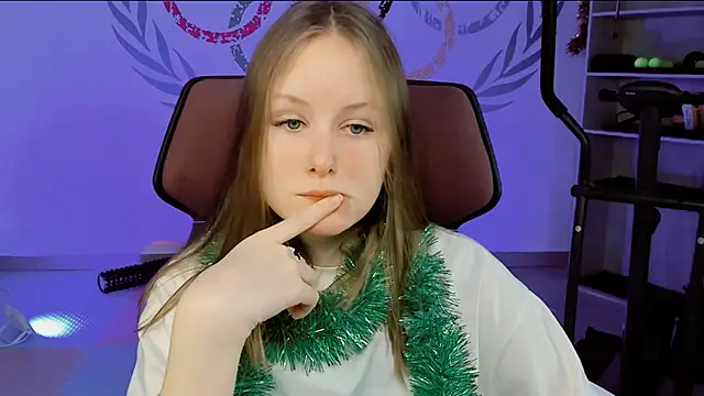 Snapshot of VivienLeeigh chatting on 31, 12, 2024 VivienLeeigh online show from 31, 12, 2024